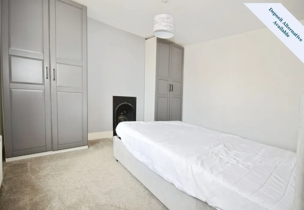 Bedroom two - Romney Road Willesborough TN24 - Wards of Kent