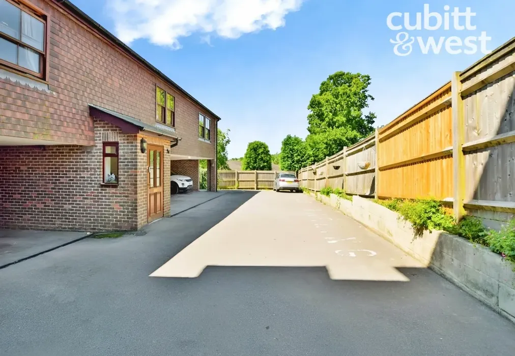 Parking - Whitehill Road, Crowborough, TN6 - Wards of Kent