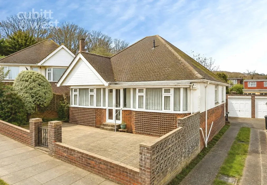 External - Eley Crescent, Rottingdean, BN2 - Wards of Kent