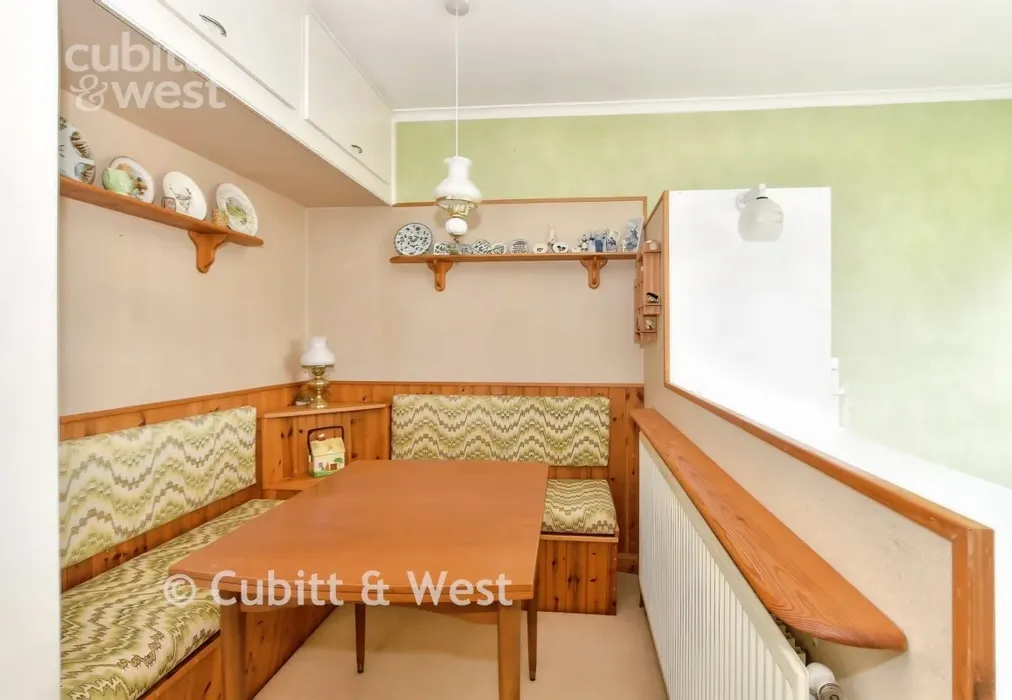 Dining Area - Eley Crescent, Rottingdean, BN2 - Wards of Kent