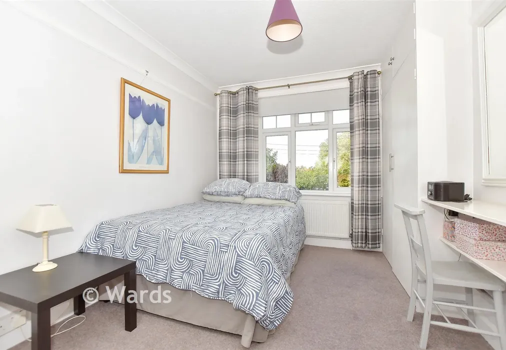 Bedroom 1 - Warren Road, Littlestone, Kent - Wards of Kent
