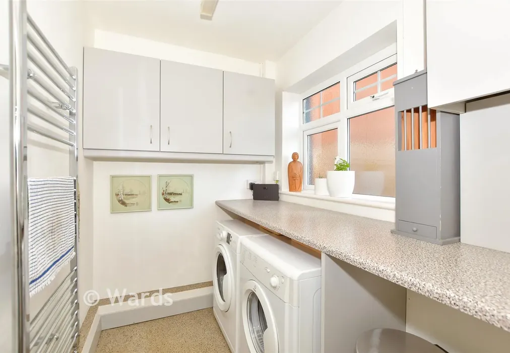 Utility Area - Warren Road, Littlestone, Kent - Wards of Kent