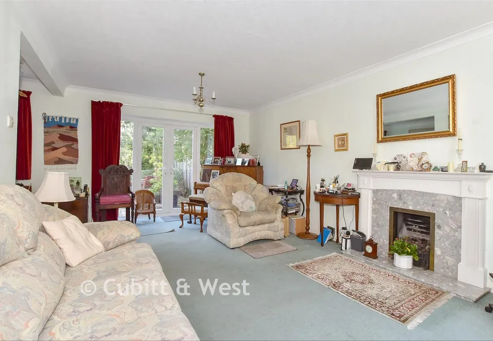 Lounge - Herons Close, Kirdford, West Sussex - Wards of Kent