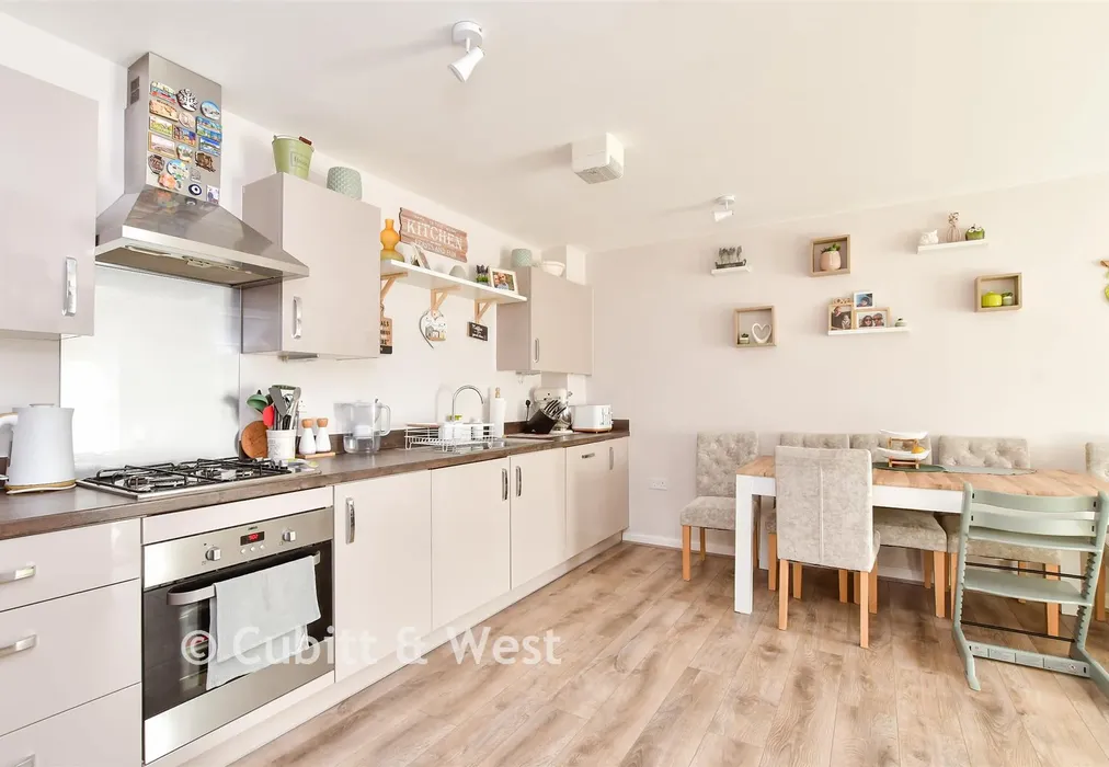 Kitchen/ Living Room - Cambrian Way, Tarring, West Sussex - Wards of Kent