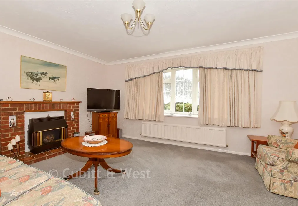 Lounge - Faithfull Crescent, Storrington, Pulborough, West Sussex - Wards of Kent