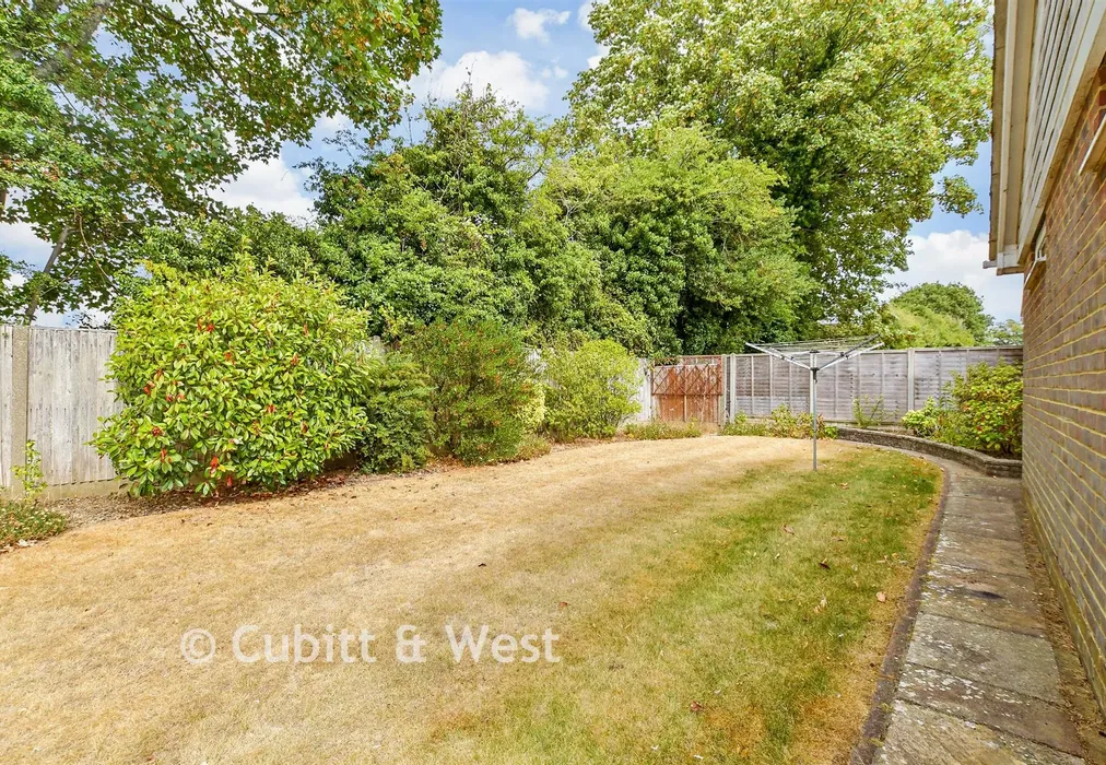 Rear Garden - Faithfull Crescent, Storrington, Pulborough, West Sussex - Wards of Kent