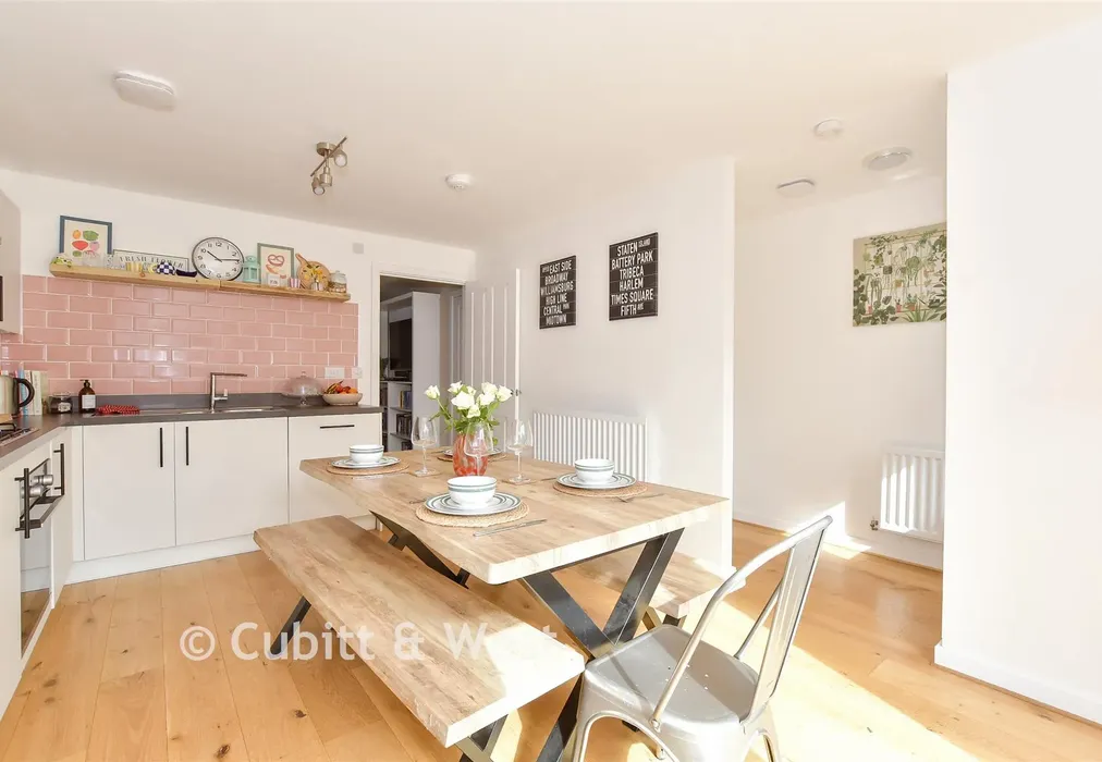 Kitchen/ Dining Room - Farrenden Way, Eastergate, Chichester, West Sussex - Wards of Kent