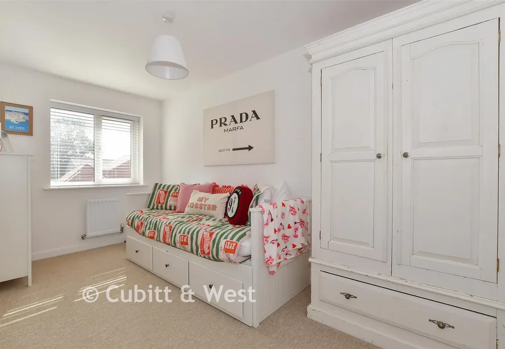 Bedroom 2 - Farrenden Way, Eastergate, Chichester, West Sussex - Wards of Kent
