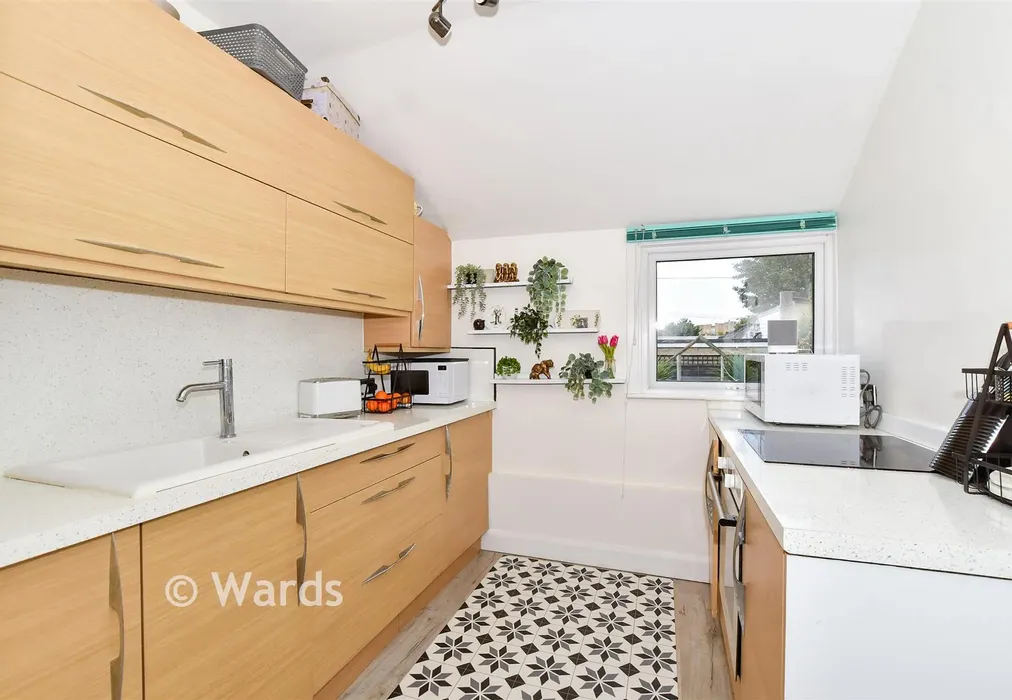 Kitchen - Holland Road, Maidstone, Kent - Wards of Kent
