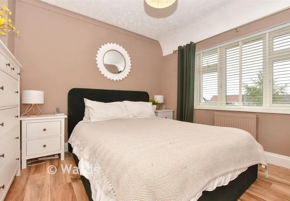 Bedroom 1 - St. Martin's Road, Deal, Kent - Wards of Kent
