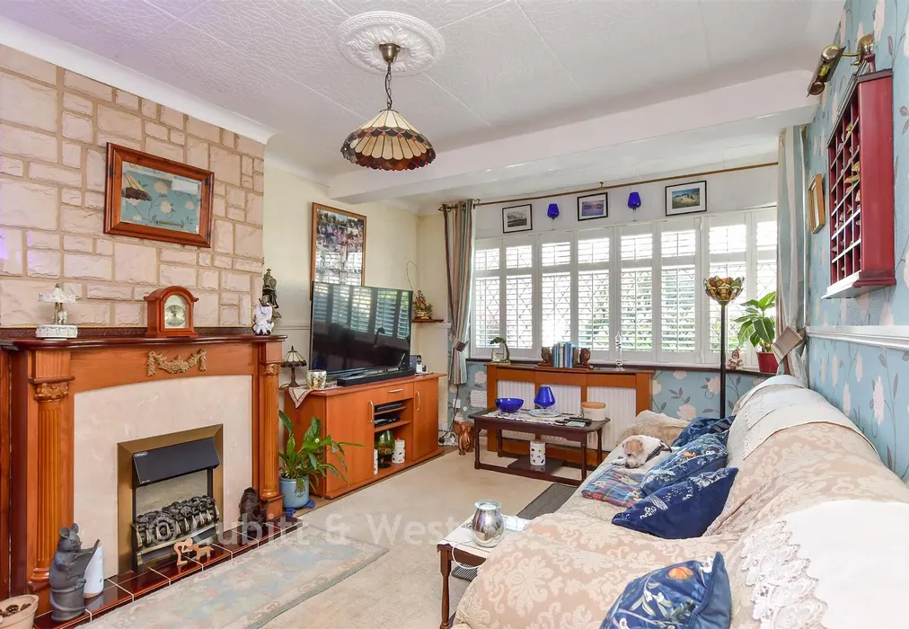 Lounge - Bengairn Avenue, Brighton, East Sussex - Wards of Kent