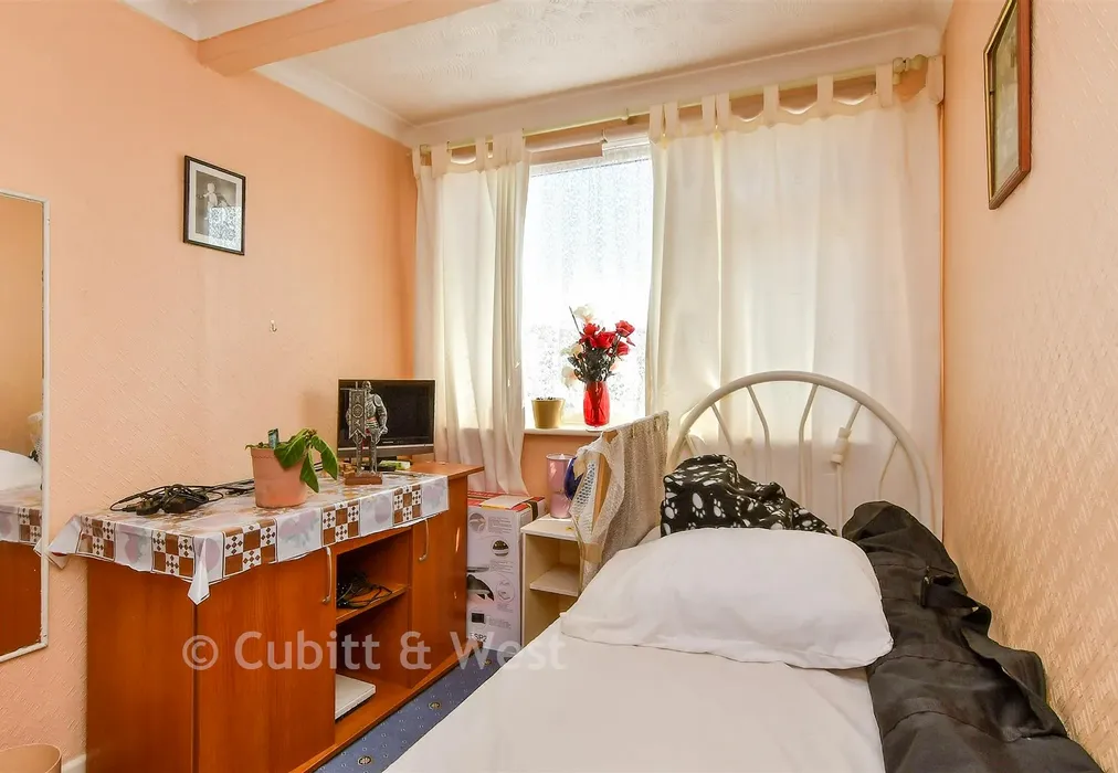 Bedroom 3 - Bengairn Avenue, Brighton, East Sussex - Wards of Kent