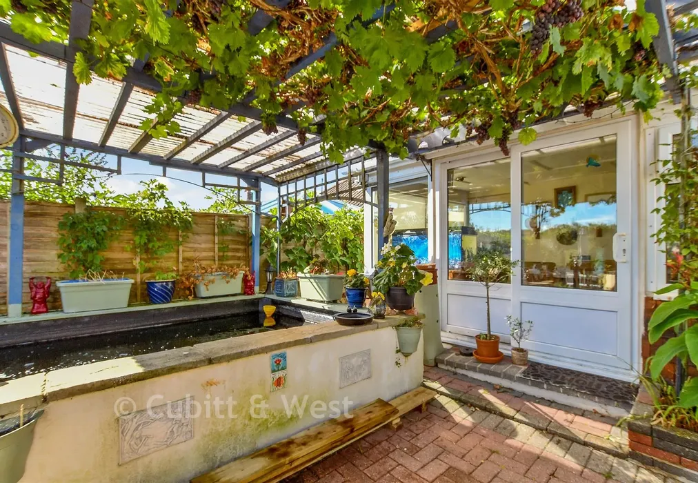 Rear Garden - Bengairn Avenue, Brighton, East Sussex - Wards of Kent