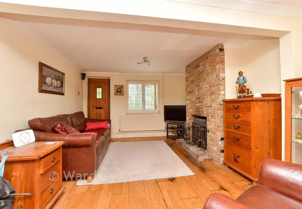 Lounge - Bysing Wood Road, Faversham, Kent - Wards of Kent