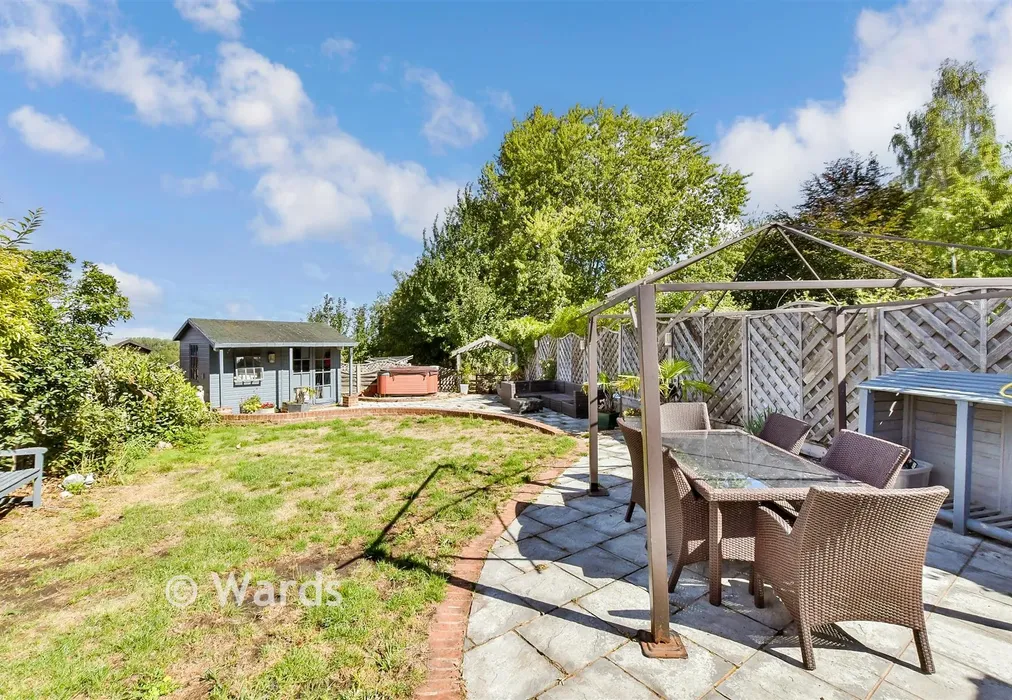 Rear Garden - Bysing Wood Road, Faversham, Kent - Wards of Kent
