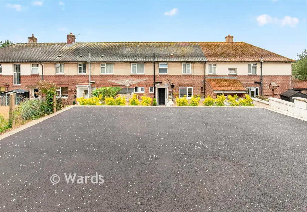 Driveway/Parking - Chaucer Crescent, Dover, Kent - Wards of Kent