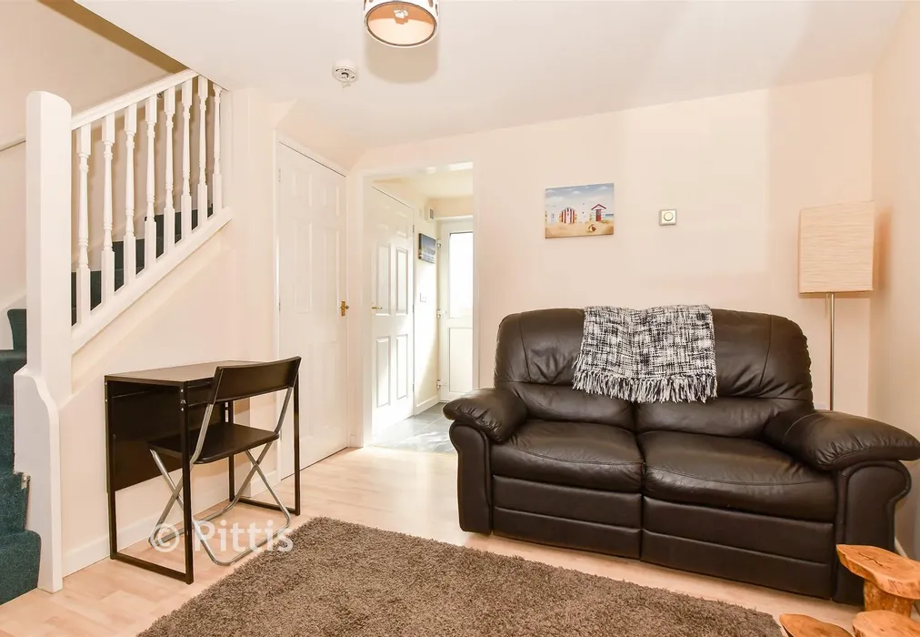 Lounge - St. John's Road, Sandown, Isle of Wight - Wards of Kent