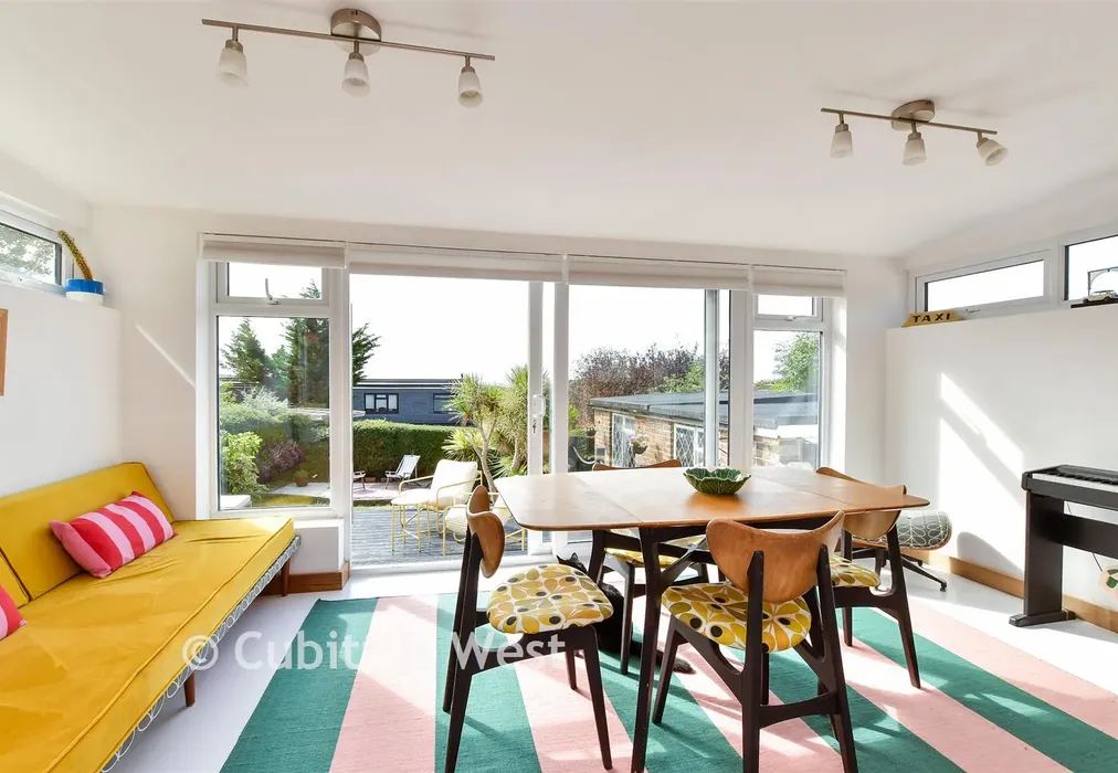 Sun Room - Brownleaf Road, Woodingdean, Brighton, East Sussex - Wards of Kent