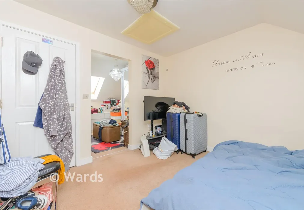 Bedroom 1 - Shanklin Close, Walderslade, Chatham, Kent - Wards of Kent