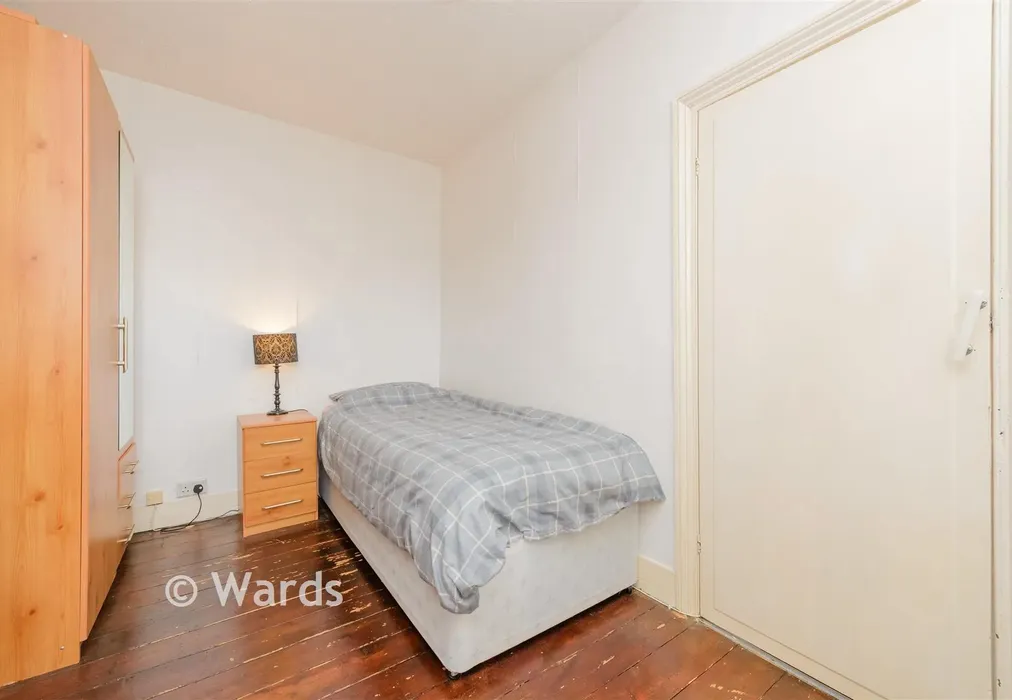 Bedroom 2 - Priestfield Road, Gillingham, Kent - Wards of Kent