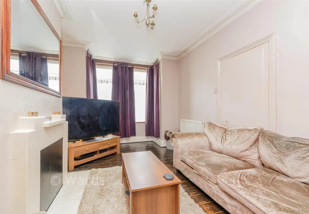 Lounge - Priestfield Road, Gillingham, Kent - Wards of Kent