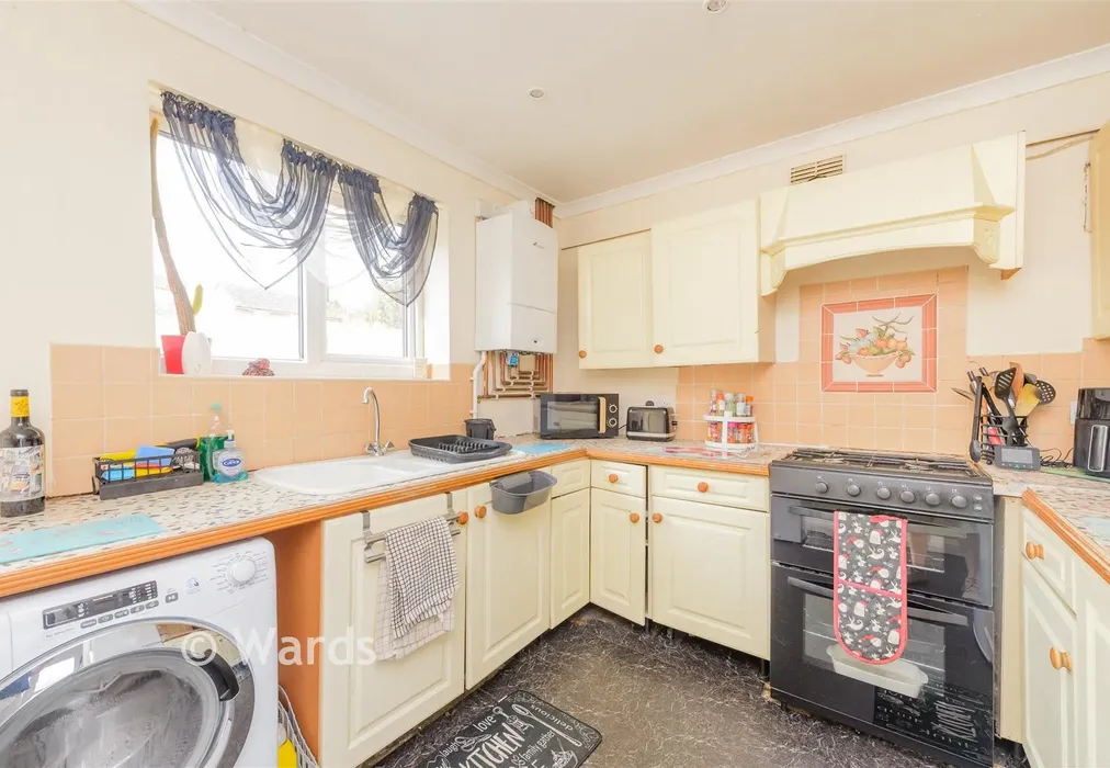 Kitchen - Brabourne Avenue, Twydall, Gillingham, Kent - Wards of Kent