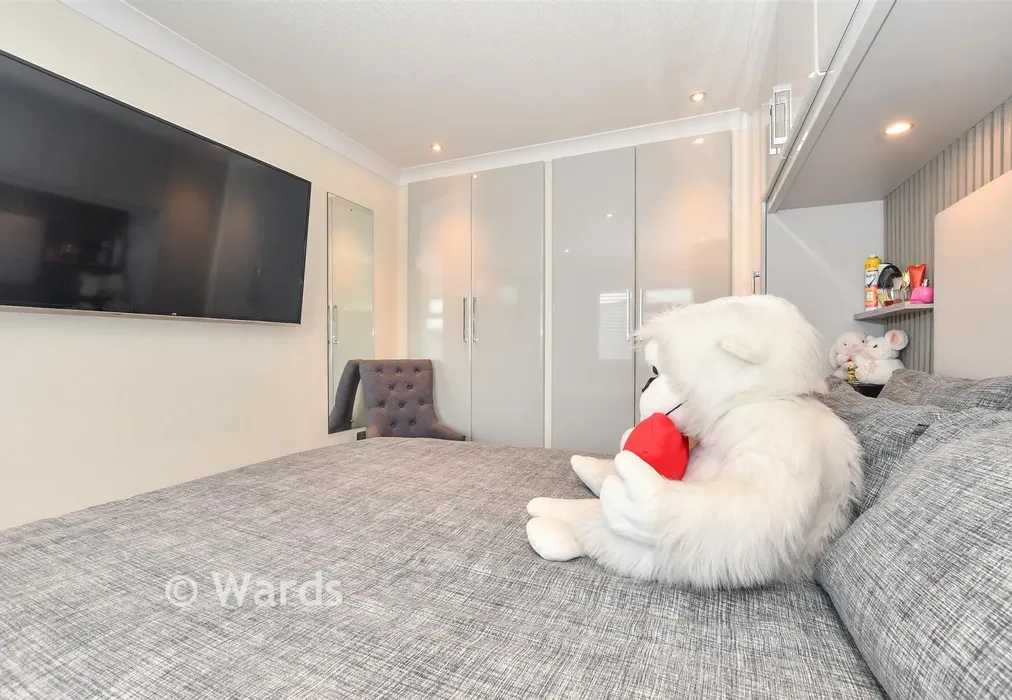 Bedroom 1 - The Broadway, Minster On Sea, Sheerness, Kent - Wards of Kent