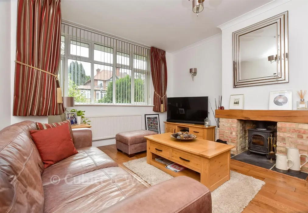 Living Room - Crest Road, South Croydon, Surrey - Wards of Kent