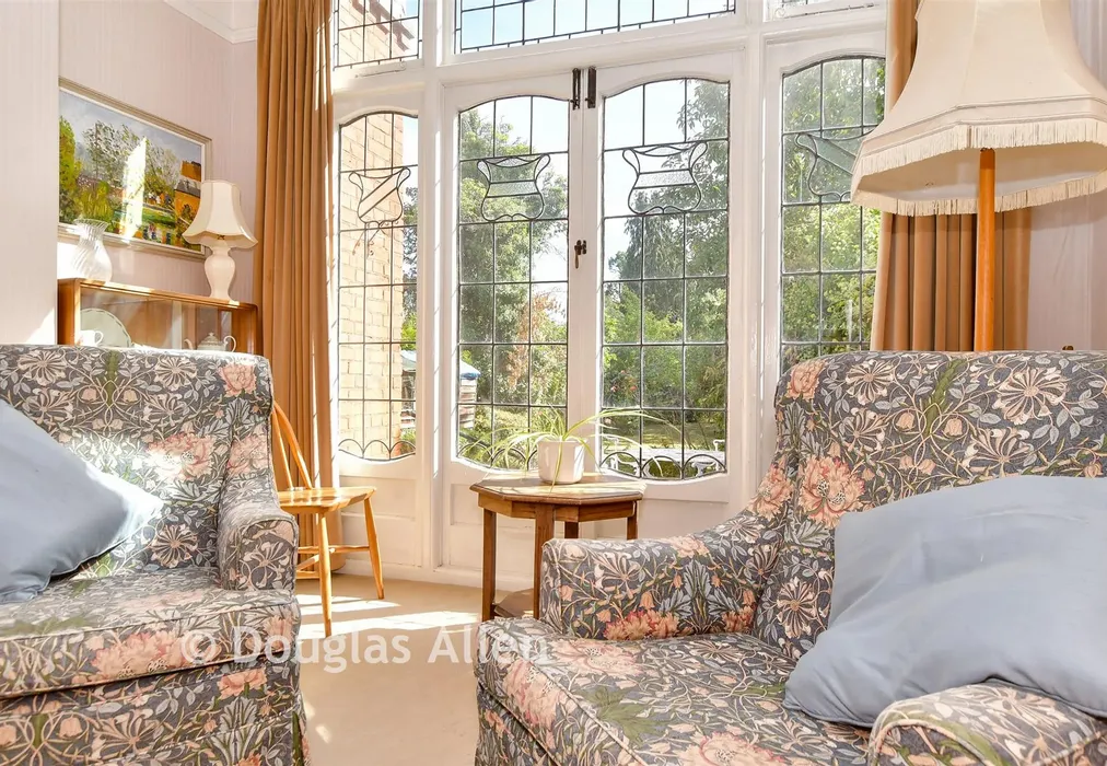 Internal Lifestyle Photograph - Monkhams Avenue, Woodford Green, Essex - Wards of Kent