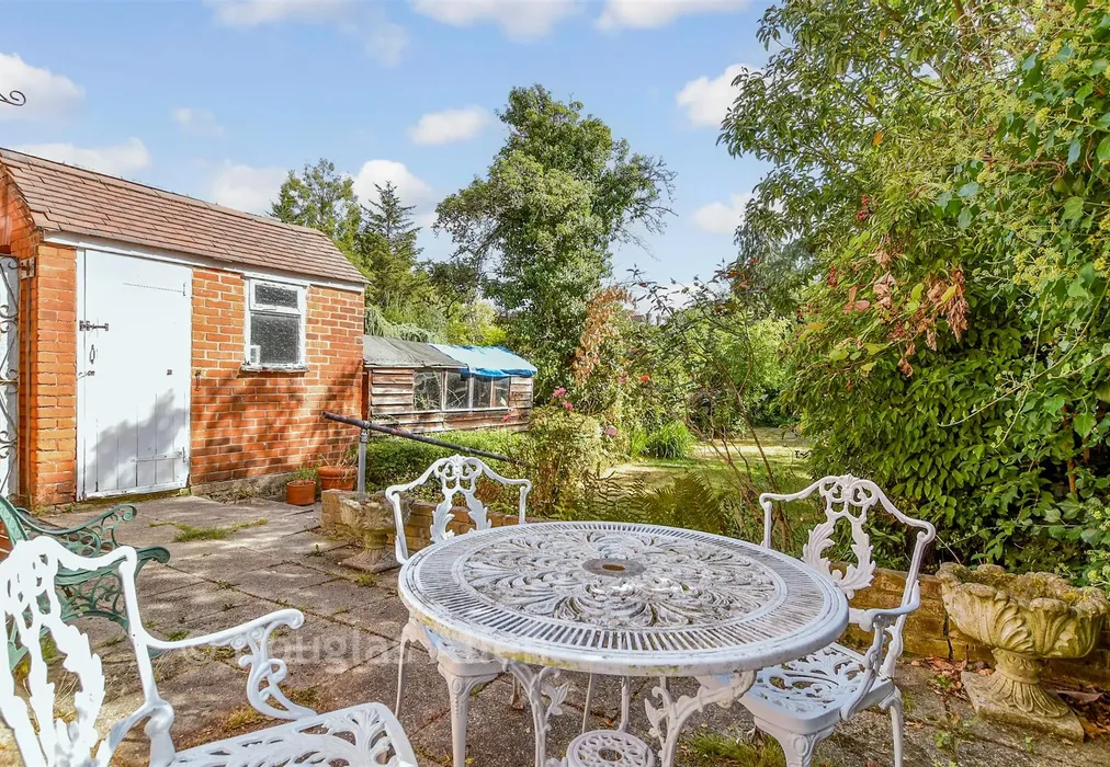 Rear Garden - Monkhams Avenue, Woodford Green, Essex - Wards of Kent