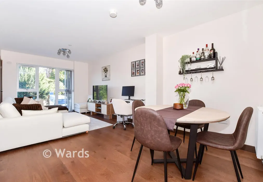 Lounge - Rosalind Drive, Maidstone, Kent - Wards of Kent