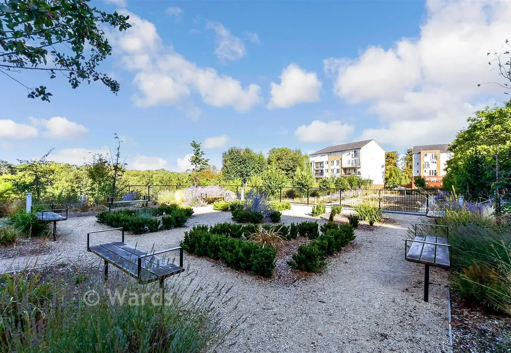Communal Gardens - Rosalind Drive, Maidstone, Kent - Wards of Kent