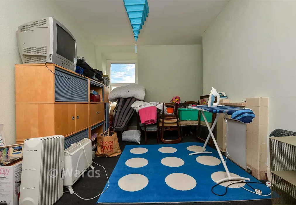 Bedroom 1 - Dalby Square, Cliftonville, Kent - Wards of Kent