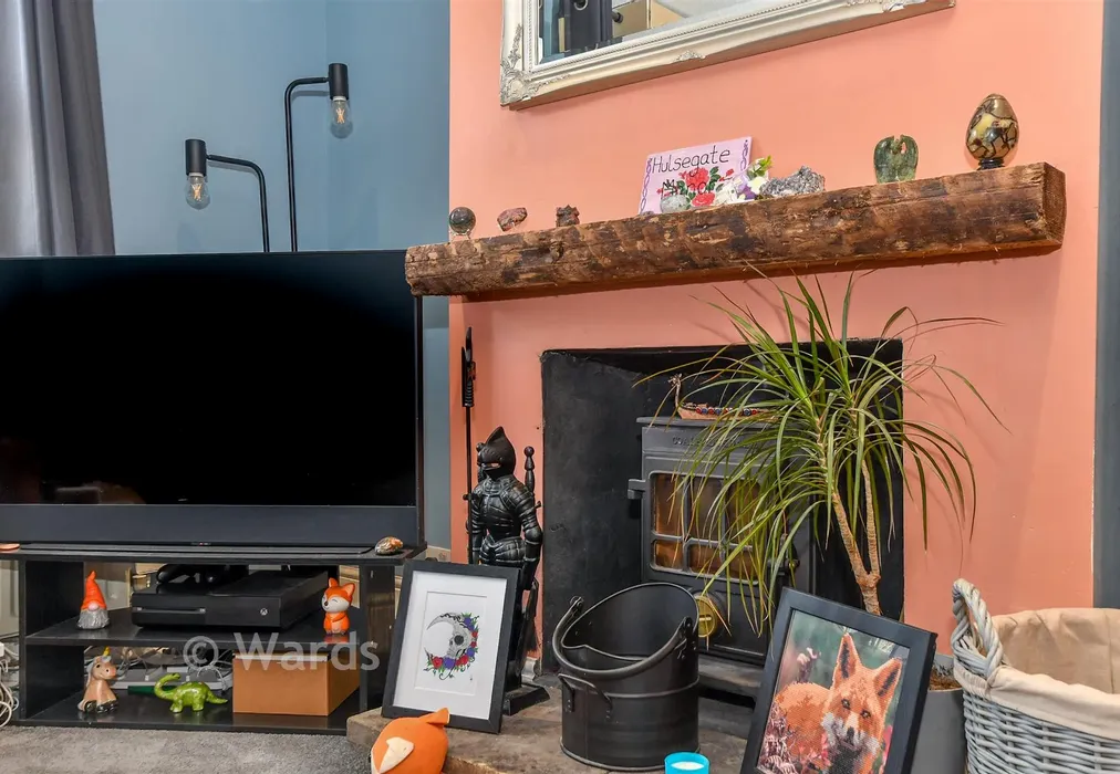 Internal Feature - Iwade Road, Newington, Sittingbourne, Kent - Wards of Kent