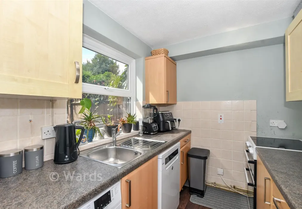 Kitchen - Iwade Road, Newington, Sittingbourne, Kent - Wards of Kent