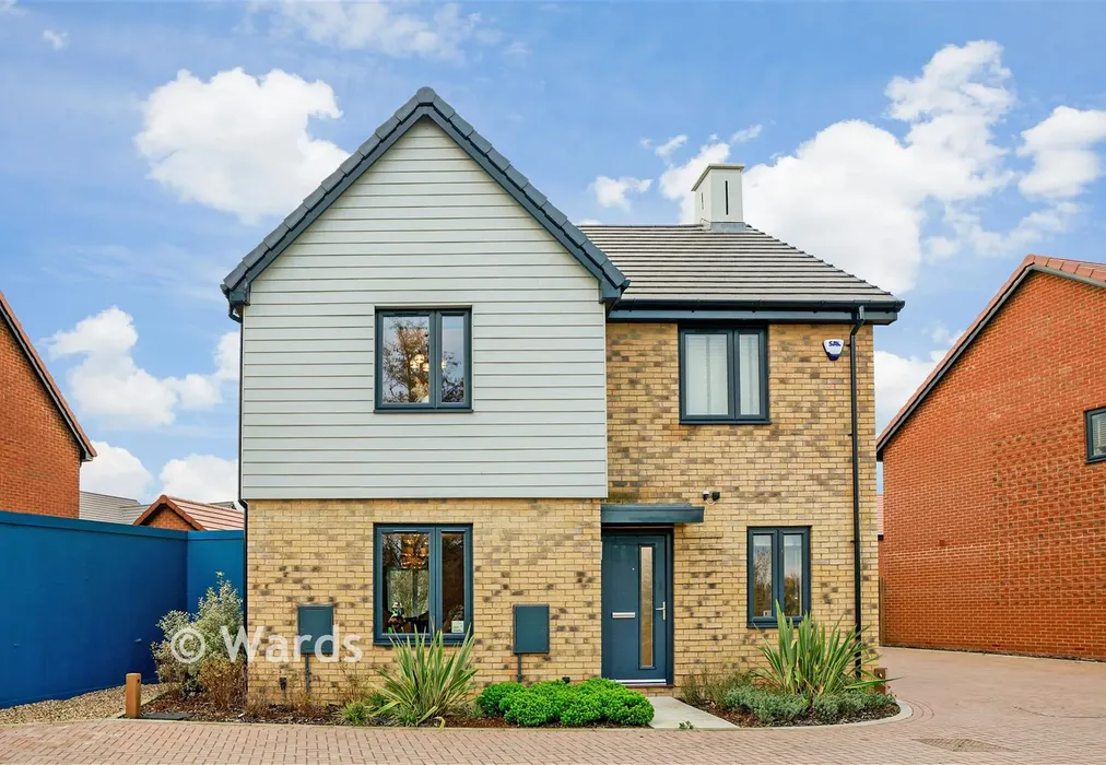Front - Bulldog Close, Faversham Lakes, Faversham, Kent - Wards of Kent