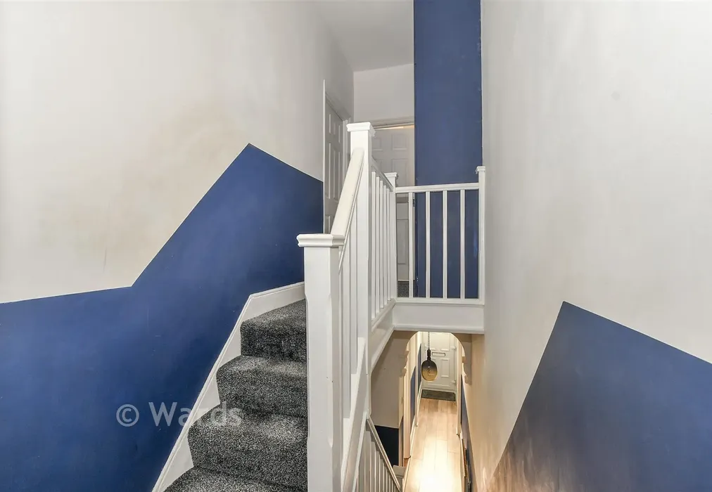 Landing - Alma Road, Sheerness, Kent - Wards of Kent