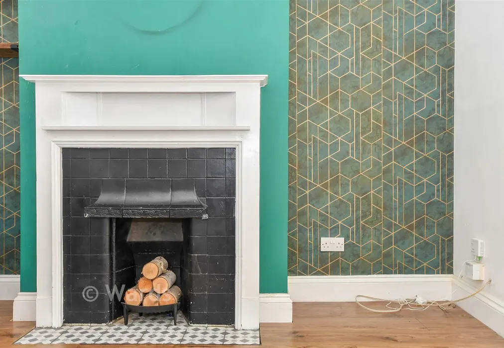 Internal Lifestyle Photograph - Alma Road, Sheerness, Kent - Wards of Kent