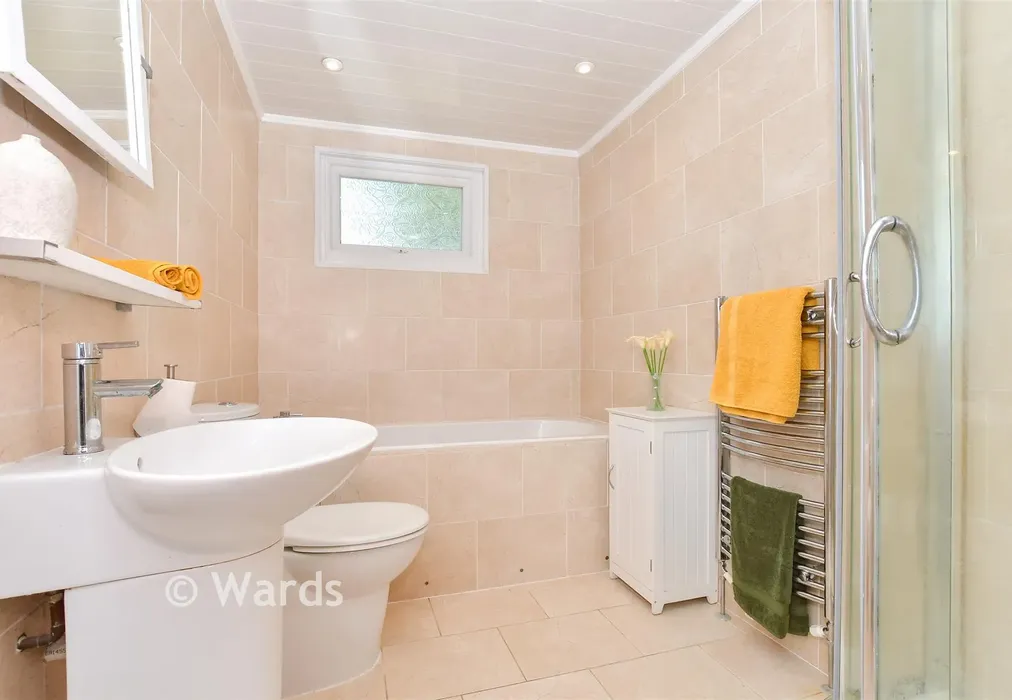 Bathroom - Trinity Place, Deal, Kent - Wards of Kent