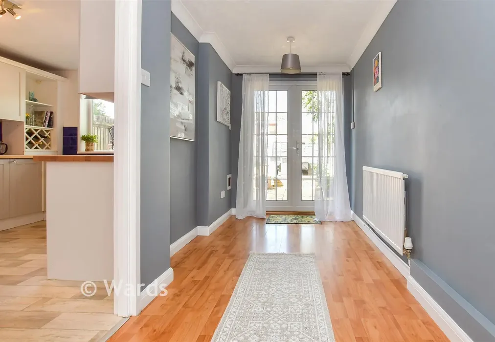 Hallway - Trinity Place, Deal, Kent - Wards of Kent