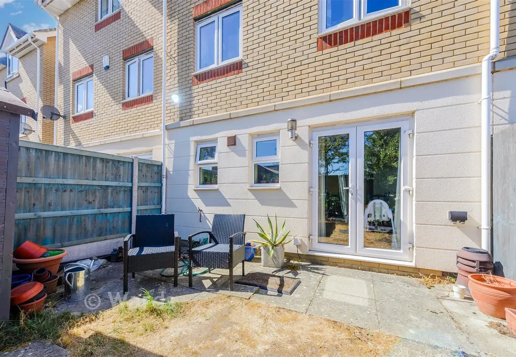 Rear Elevation - Cochrane Drive, Dartford, Kent - Wards of Kent