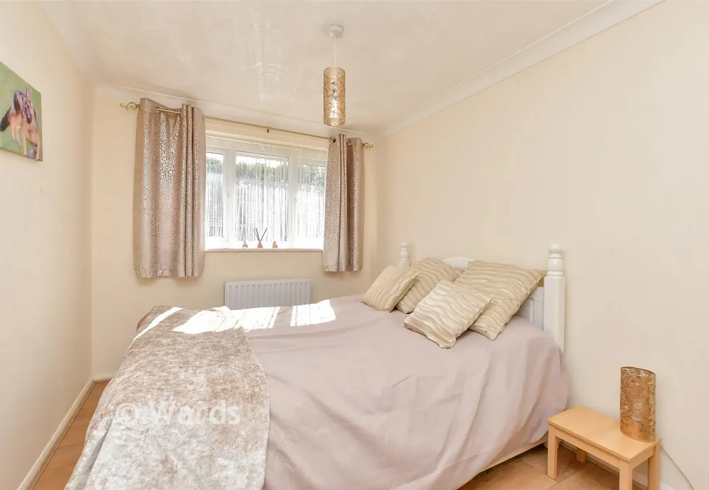 Bedroom 3 - Moor Park Close, Rainham, Gillingham, Kent - Wards of Kent