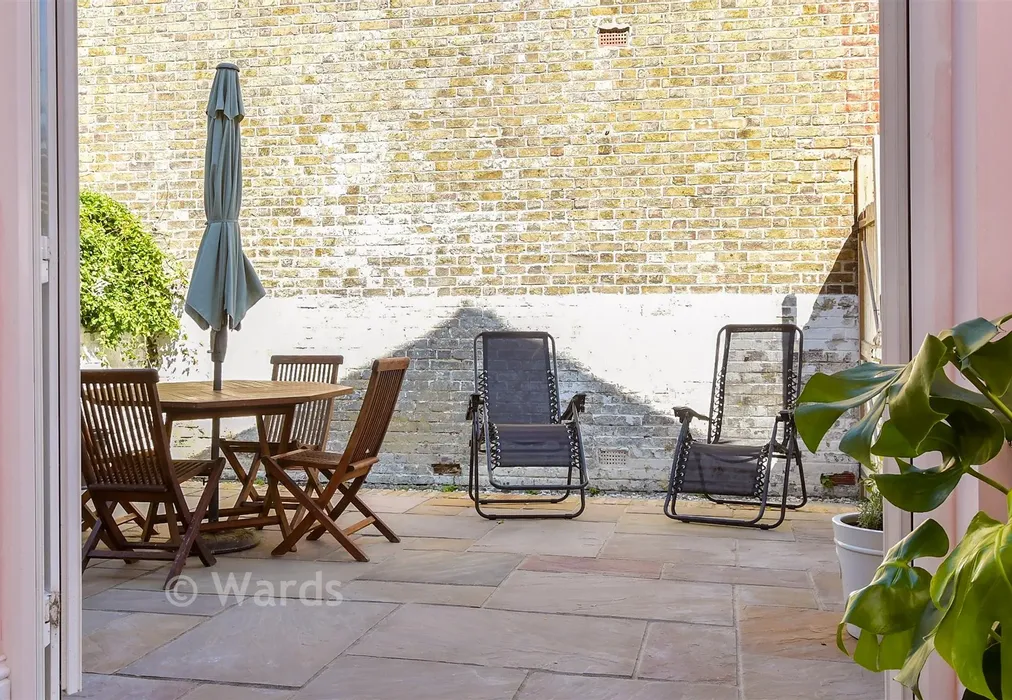 External Lifestyle Photograph - Gilford Road, Deal, Kent - Wards of Kent