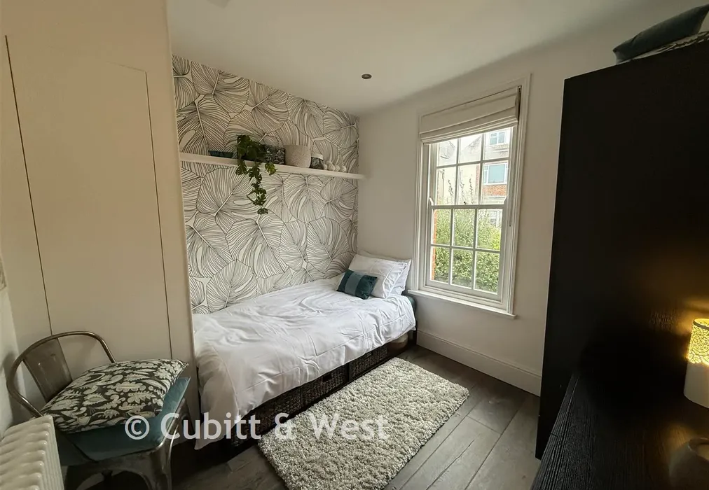 Bedroom 3 - Inglis Road, Southsea, Hampshire - Wards of Kent