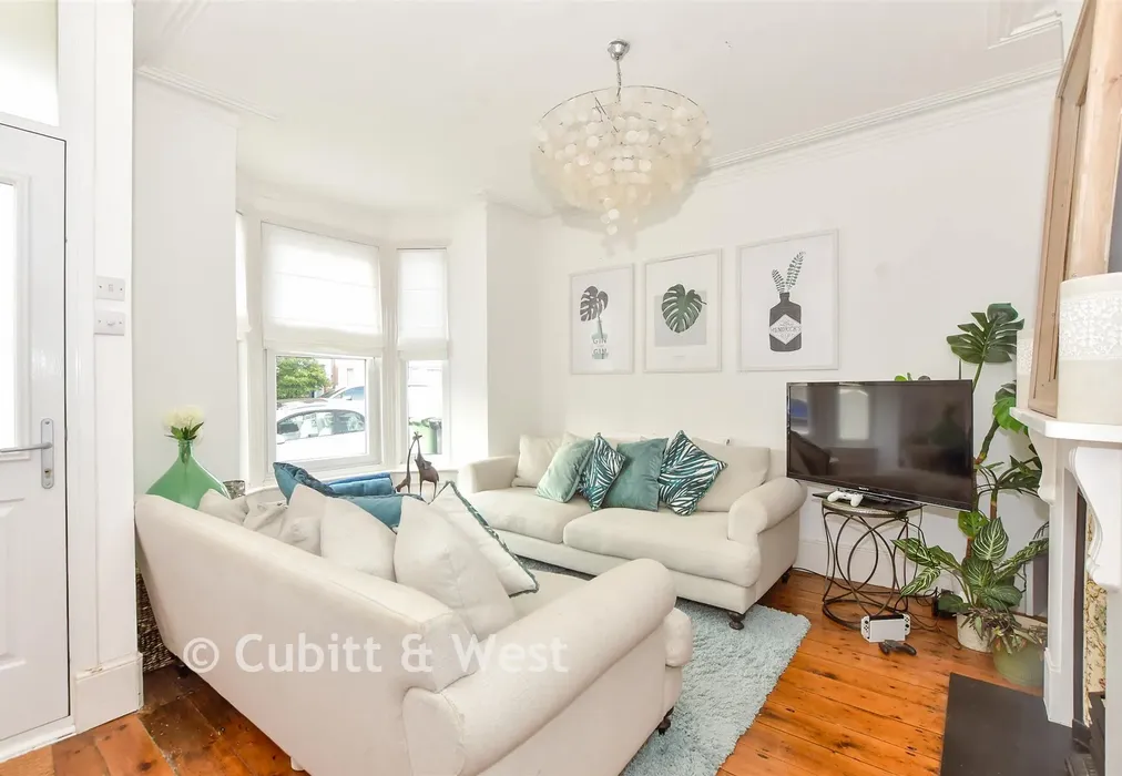 Lounge - Inglis Road, Southsea, Hampshire - Wards of Kent
