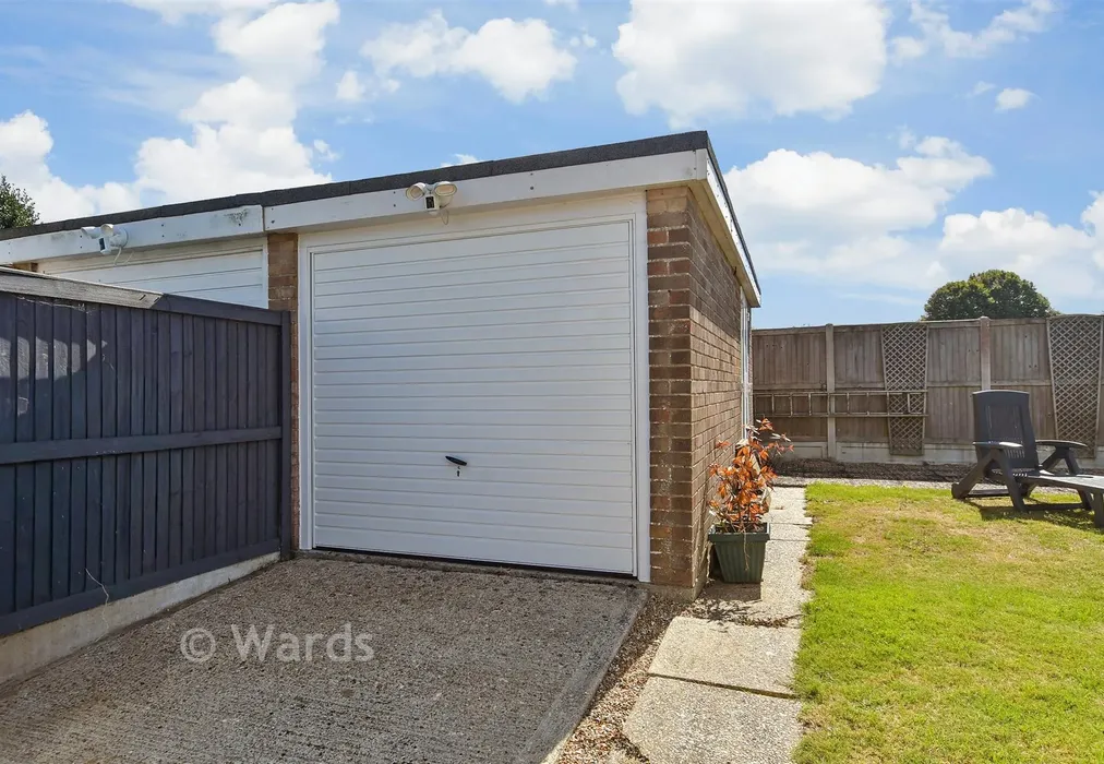 Garage - Beauxfield, Whitfield, Dover, Kent - Wards of Kent