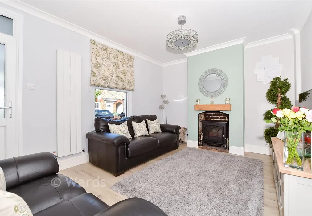 Lounge - Albert Street, Maidstone, Kent - Wards of Kent