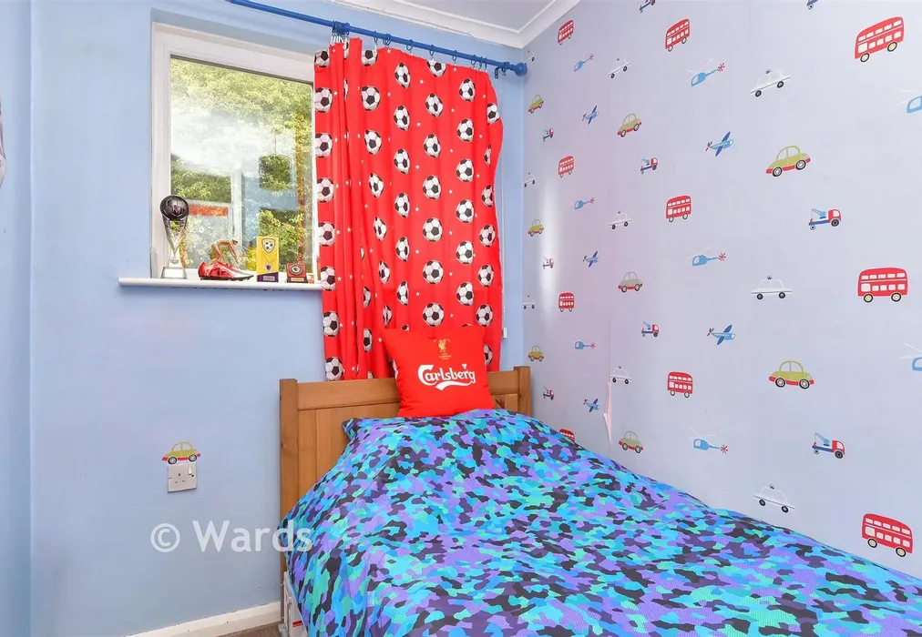 Bedroom 3 - Harptree Drive, Walderslade, Chatham, Kent - Wards of Kent