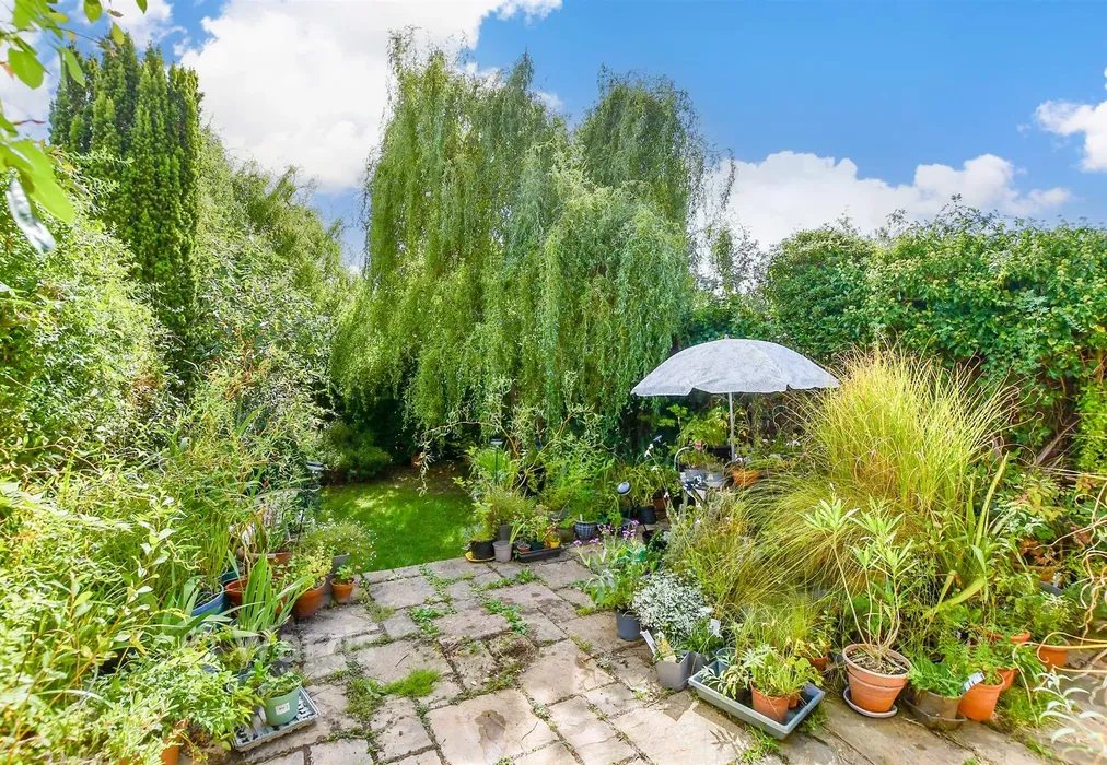 Rear Garden - Newton Avenue, Tonbridge, Kent - Wards of Kent