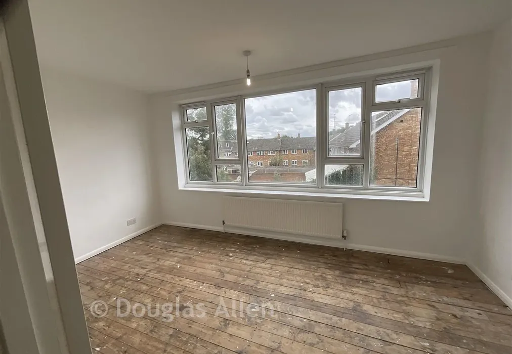 Bedroom 1 - Victor Walk, Hornchurch, Essex - Wards of Kent
